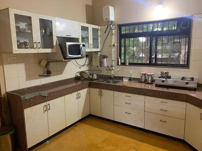 Kitchen Image of 2800 Sq.ft 4 BHK Apartment / Flat for rent in Ghorpadi Pune for Rs. 67000