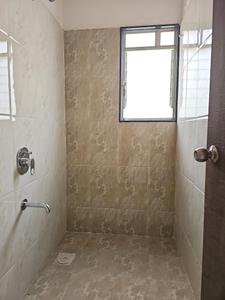 Common Bathroom Two Image of 650 Sq.ft 1.5 BHK Apartment / Flat for rent in VTP Purvanchal, Kesnand Pune for Rs. 16000