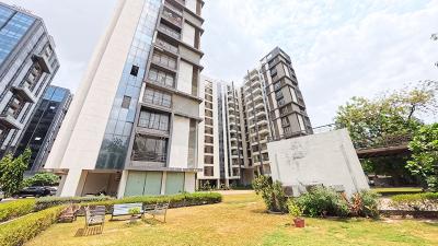 Image of 1670 Sq.ft 3 BHK Apartment / Flat for sale in Shreem Gini Lake Gardenz, Makarba, Ahmedabad for Rs. 8800000