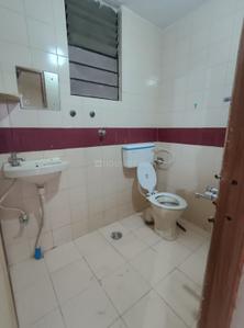 Bathroom Image of 1750 Sq.ft 3.5 BHK Apartment / Flat for rent in Dhankawade Patil Township, Dhankawadi Pune for Rs. 50000