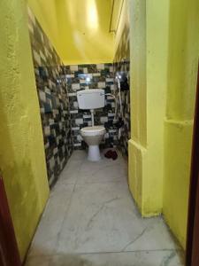 Bathroom Image of 500 Sq.ft 1 BHK Builder Floor for rent in Nagerbazar Kolkata for Rs. 8000