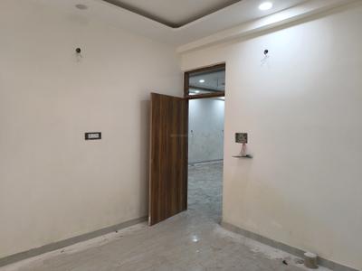 Bedroom Image of 1600 Sq.ft 4 BHK Apartment / Flat for sale in Govindpuram Ghaziabad for Rs. 6865000