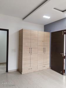 Bedroom Image of 3250 Sq.ft 3 BHK Independent House for rent in Paschim Vihar New Delhi for Rs. 60500