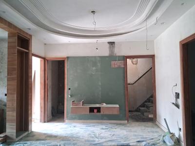 Living Room Image of 1400 Sq.ft 4 BHK Builder Floor for sale in Rohini Sector 28 New Delhi for Rs. 14500000