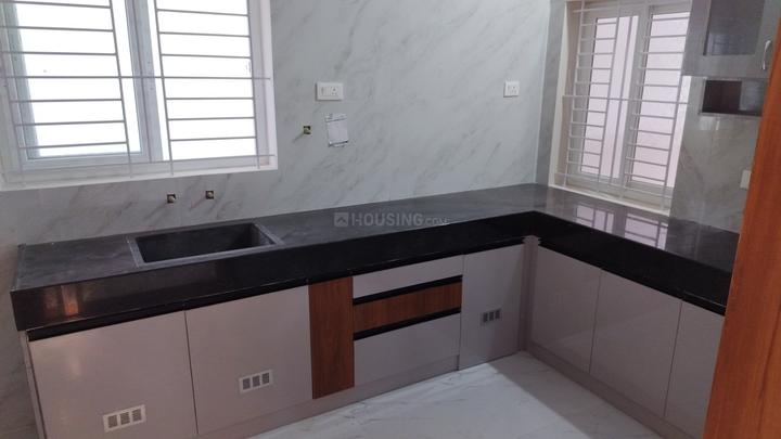 Yasri Living Main Image 1