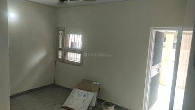 Bedroom Image of 1250 Sq.ft 2 BHK Builder Floor for rent in DDA Flats Sarita Vihar, Sarita Vihar New Delhi for Rs. 45000