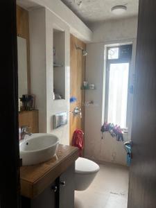 Bathroom Image of 1200 Sq.ft 3 BHK Apartment / Flat for sale in Lodha Luxuria, Thane West Thane for Rs. 25000000