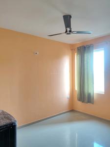 Bedroom Image of 800 Sq.ft 3 BHK Apartment / Flat for rent in Pyramid Infinity, Sector 70A Gurgaon for Rs. 38000