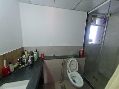 Bathroom Image of 2650 Sq.ft 3 BHK Apartment / Flat for rent in Marvel Piazza Phase 01, Viman Nagar Pune for Rs. 96000