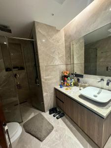 Bathroom Image of 2500 Sq.ft 3.5 BHK Builder Floor for sale in DLF City Phase 1, DLF Phase 1 Gurgaon for Rs. 33500000