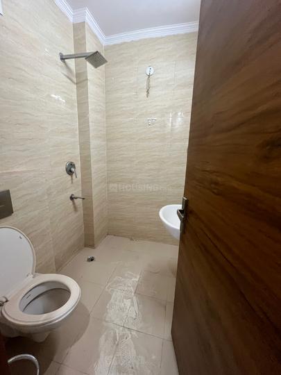 Rehayashi apartment Dwarka sector 12 pocket 7 Bathroom 1