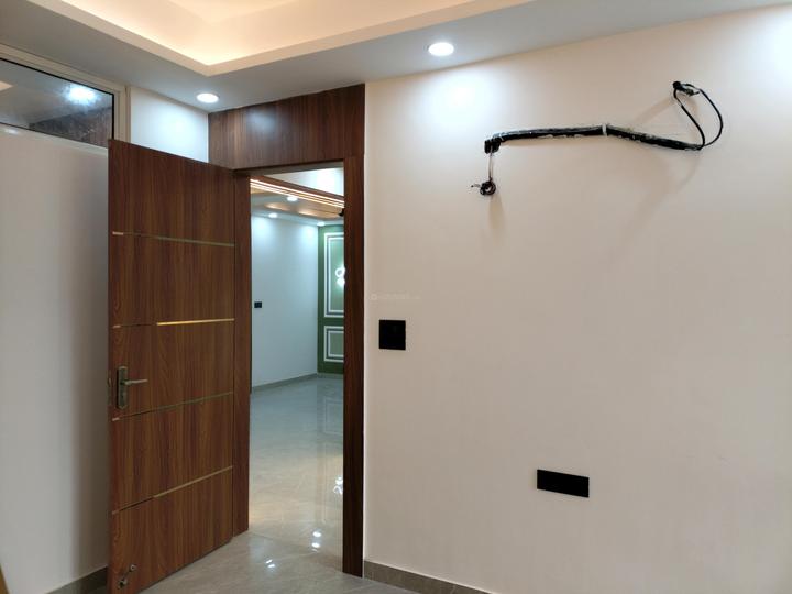 Lal Kuan Main Image 1