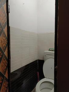Common Bathroom Four Image of 900 Sq.ft 6 BHK Independent House for sale in Budh Vihar New Delhi for Rs. 17500000