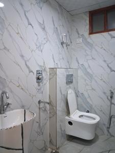 Common Bathroom Image of 1600 Sq.ft 3 BHK Apartment / Flat for sale in Sector 104 Noida for Rs. 6950000