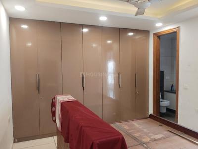 Bedroom Image of 1980 Sq.ft 3 BHK Builder Floor for rent in East Of Kailash New Delhi for Rs. 110000