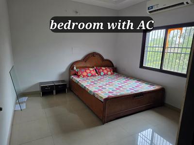 Bedroom Image of 1100 Sq.ft 2 BHK Independent House for rent in Shankar Nagar Raipur for Rs. 25000