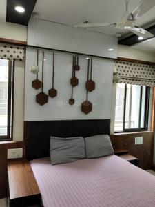 Bedroom Image of 3000 Sq.ft 3 BHK Apartment / Flat for rent in Sangani Shaligram Lakeview, Vaishno Devi Circle Ahmedabad for Rs. 50000