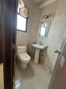 Bathroom Image of 1200 Sq.ft 2 BHK Builder Floor for sale in Ridhi Homes Greenfield Floors, Green Field Colony Faridabad for Rs. 5000000