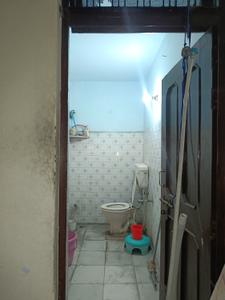 Bathroom Image of 280 Sq.ft 2 BHK Independent House for rent in Kalyanpur Kanpur for Rs. 7500