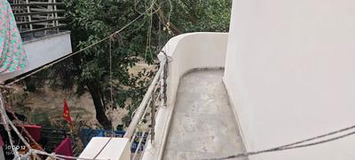 Balcony Image of 900 Sq.ft 2 BHK Builder Floor for sale in New Industrial Township Faridabad for Rs. 6700000