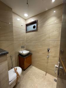 Bathroom Image of 900 Sq.ft 3 BHK Builder Floor for sale in  Shalimar Bagh BH West Block RWA, Shalimar Bagh New Delhi for Rs. 18000000
