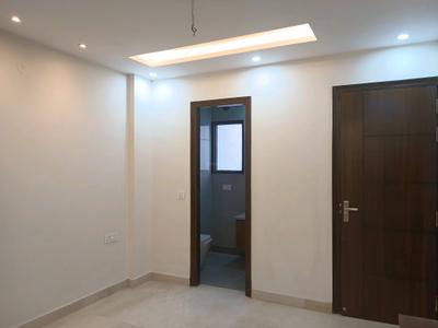 Bedroom Image of 1350 Sq.ft 3 BHK Builder Floor for sale in Paschim Vihar New Delhi for Rs. 23000000