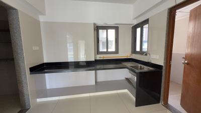 Kitchen Image of 3170 Sq.ft 4 BHK Apartment / Flat for sale in Indraprasth Shivanta, Ambli Ahmedabad for Rs. 21000000