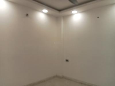 Bedroom Image of 1000 Sq.ft 3 BHK Builder Floor for sale in Govindpuri New Delhi for Rs. 7400000