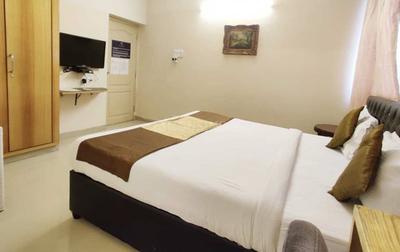 Bedroom Image of Kripal Homes PG in Vaishno Devi Circle, Ahmedabad