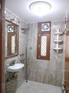 Common Bathroom Image of 1800 Sq.ft 3 BHK Apartment / Flat for sale in Sanmati Kunj, Sector 6 Dwarka New Delhi for Rs. 30500000