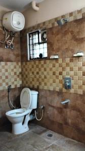 Bathroom Image of 1350 Sq.ft 3 BHK Apartment / Flat for rent in Suvastu Astoria Park, Basapura Bengaluru for Rs. 42000