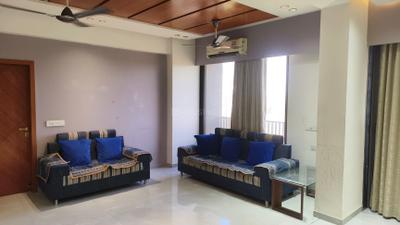 Living Room Image of 2750 Sq.ft 3 BHK Apartment / Flat for rent in Kaavyaratna Antriksh, Randesan Gandhinagar for Rs. 45000