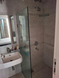 Bathroom Image of 1600 Sq.ft 3 BHK Apartment / Flat for sale in Crescent Park 9, Bandra West Mumbai for Rs. 55000000