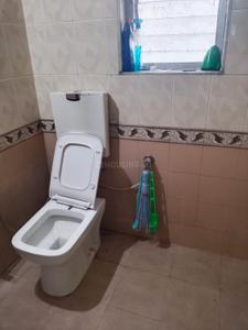 Bathroom Image of 900 Sq.ft 2 BHK Apartment / Flat for rent in Thane West Thane for Rs. 48000