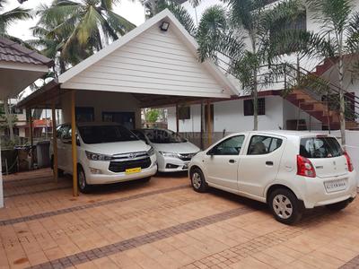Image of 3600 Sq.ft 4 BHK Independent House for sale in Vyttila, Kochi for Rs. 38000000