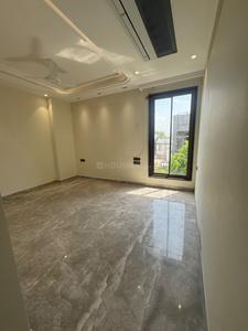 Bedroom Image of 2450 Sq.ft 3 BHK Builder Floor for sale in Defence Colony New Delhi for Rs. 130000000