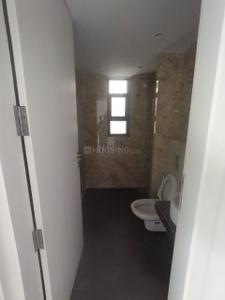 Bathroom Image of 1883 Sq.ft 3 BHK Apartment / Flat for rent in Kalyan Sampat Gardens, Sahara City Homes Indore for Rs. 32000