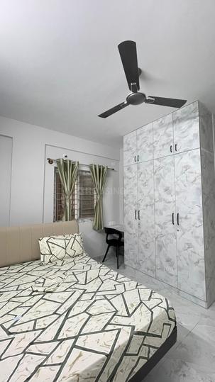 friends  paradise Bedroom 1