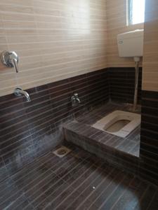 Common Bathroom Image of 1020 Sq.ft 2 BHK Apartment / Flat for rent in Park Infinia, Fursungi Pune for Rs. 21000