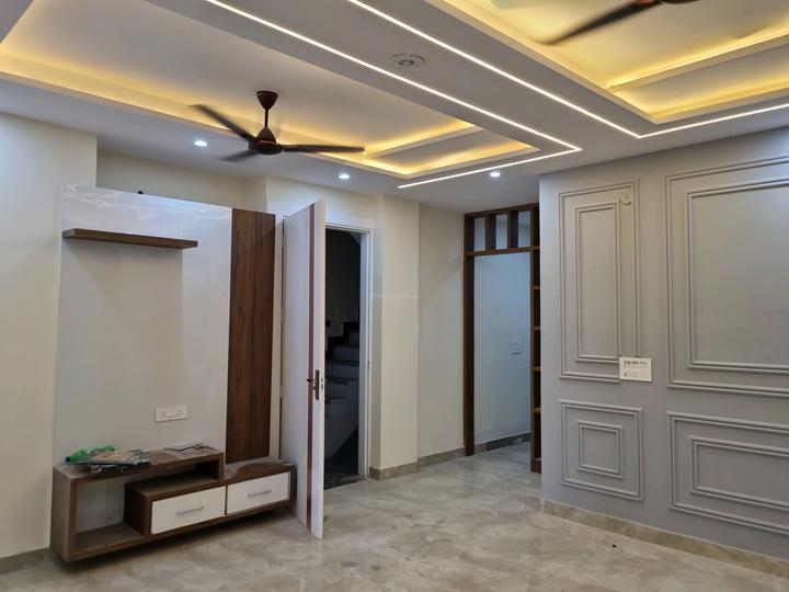 Vipin Garden, Dwarka Mor Main Image 1