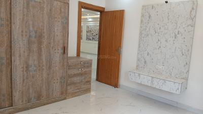Bedroom Image of 1800 Sq.ft 4 BHK Builder Floor for sale in Shalimar Garden Ghaziabad for Rs. 16500000