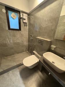 Bathroom Image of 1700 Sq.ft 3 BHK Apartment / Flat for sale in Jaycee Bhagtani Pearl One, Santacruz West Mumbai for Rs. 80000000