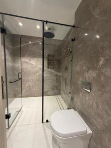 Bathroom Image of 6300 Sq.ft 7 BHK Duplex for sale in Punjabi Bagh New Delhi for Rs. 185000000