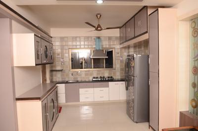 Kitchen Image of 3500 Sq.ft 4 BHK Independent House for rent in Shri Shantram Pratistha Bungalows, Shanti Nagar Nadiad for Rs. 30000
