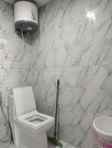 Bathroom Image of 611 Sq.ft 1 BHK Apartment / Flat for sale in Earthcon Casa Grande, Chi V Greater Noida for Rs. 7000000