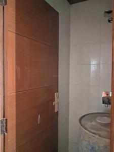 Common Bathroom Image of 451 Sq.ft 1 BHK Apartment / Flat for sale in Kulesara Greater Noida for Rs. 1798000