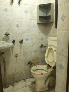 Bedroom One Image of 1150 Sq.ft 3 BHK Apartment / Flat for sale in Vikaspuri New Delhi for Rs. 15500000