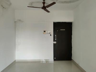 Living Room Image of 635 Sq.ft 1 BHK Apartment / Flat for sale in Rosa Royale, Hiranandani Estate Thane for Rs. 8500000