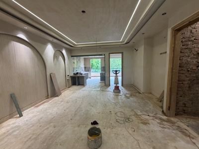 Living Room Image of 1426 Sq.ft 3 BHK Builder Floor for sale in Mukherjee Nagar New Delhi for Rs. 25000000