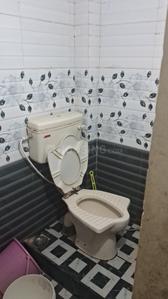 Bathroom Image of 500 Sq.ft 1 BHK Independent House for sale in Dwarkapuri Indore for Rs. 3500000